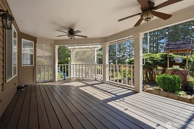 1501 E Old Ranch Rd, Allyn, WA 98524