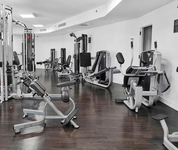 3300 NE 192nd Street 503, Aventura, FL 33180