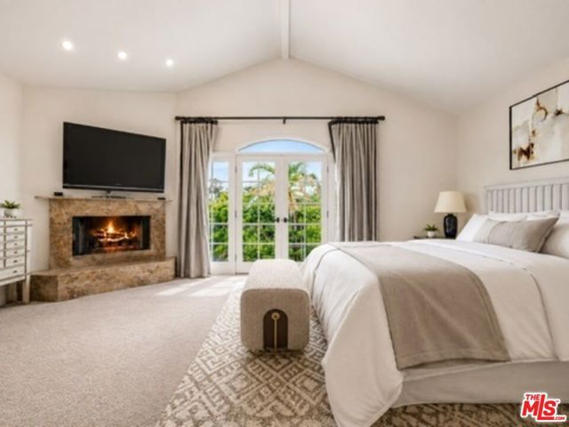 236 S La Peer Drive, Beverly Hills, CA 90211
