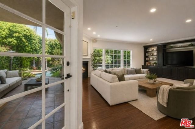 236 S La Peer Drive, Beverly Hills, CA 90211