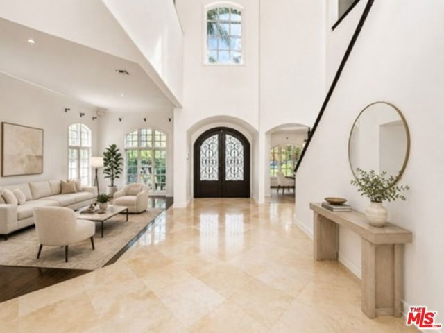 236 S La Peer Drive, Beverly Hills, CA 90211