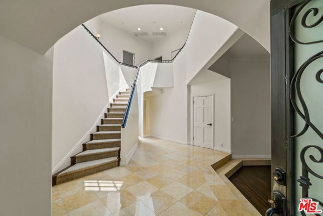 236 S La Peer Drive, Beverly Hills, CA 90211