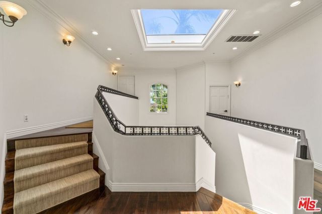 236 S La Peer Drive, Beverly Hills, CA 90211