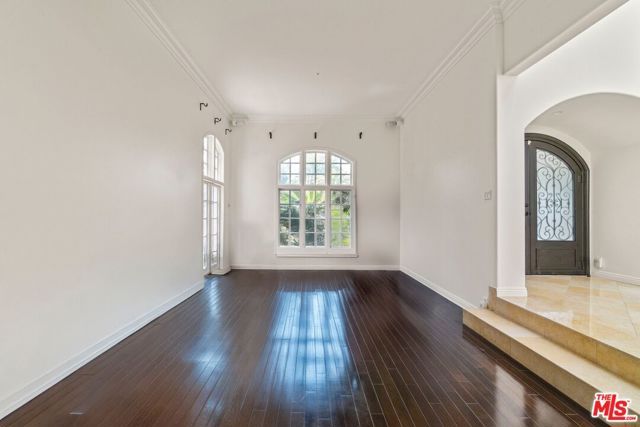 236 S La Peer Drive, Beverly Hills, CA 90211