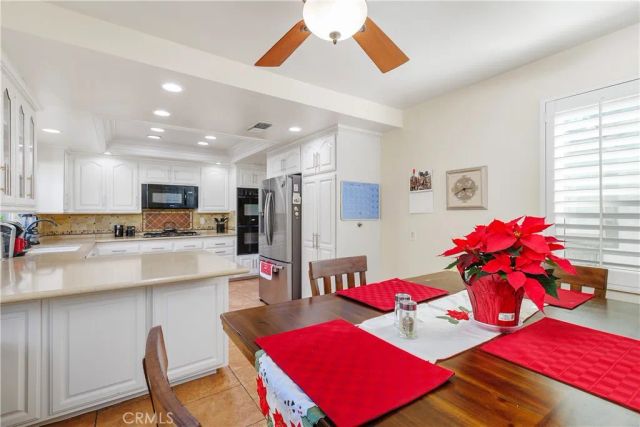 547 Via Zapata, Riverside, CA 92507