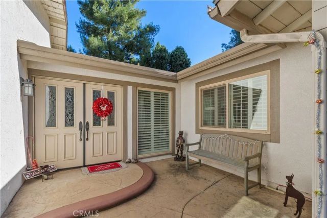 547 Via Zapata, Riverside, CA 92507