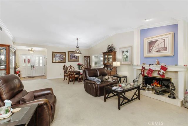 547 Via Zapata, Riverside, CA 92507