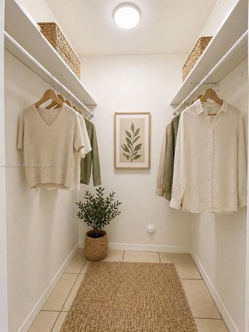 7532 NW 176th St 1, Hialeah, FL 33015