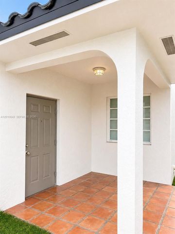 7532 NW 176th St 1, Hialeah, FL 33015