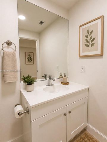 7532 NW 176th St 1, Hialeah, FL 33015