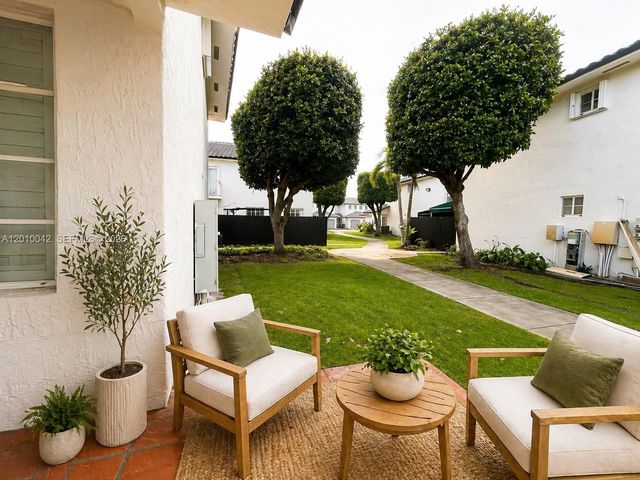 7532 NW 176th St 1, Hialeah, FL 33015