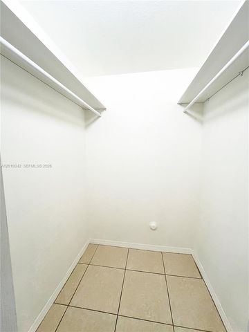 7532 NW 176th St 1, Hialeah, FL 33015