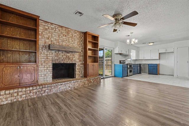 6326 NW Andrews Ave, Lawton, OK 73505