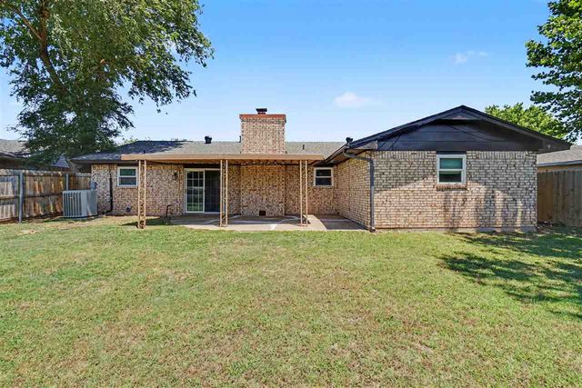 6326 NW Andrews Ave, Lawton, OK 73505