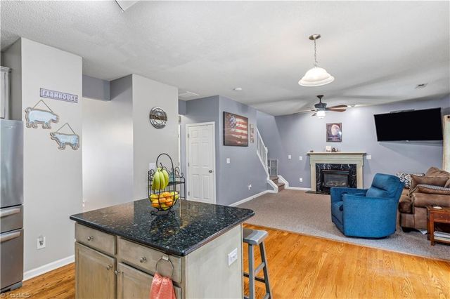 419 Rockbridge Drive, Kernersville, NC 27284