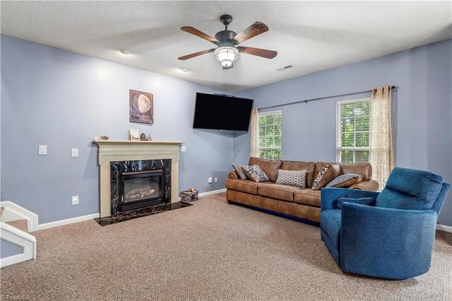 419 Rockbridge Drive, Kernersville, NC 27284