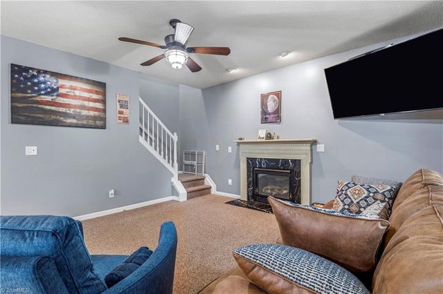419 Rockbridge Drive, Kernersville, NC 27284