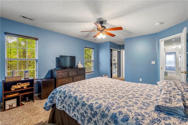 419 Rockbridge Drive, Kernersville, NC 27284