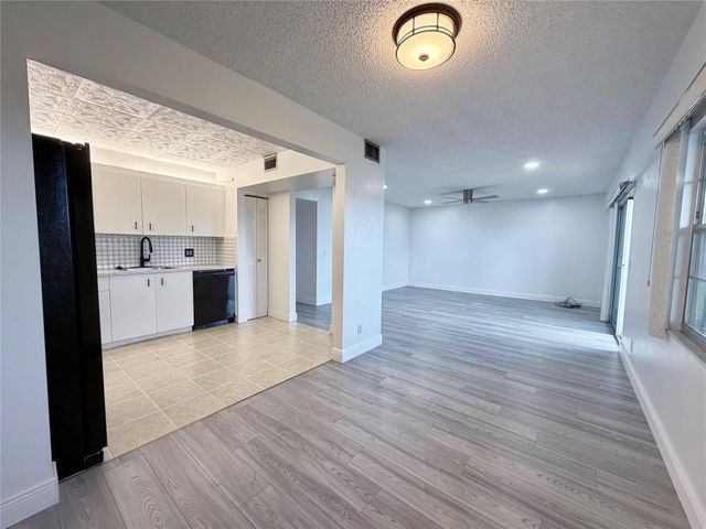801 SW 133rd Terrace 410 K, Pembroke Pines, FL 33027