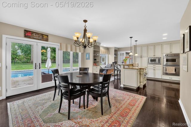 3952 Cottontail Lane, Bloomfield Hills, MI 48301