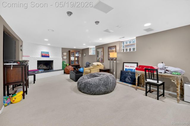 3952 Cottontail Lane, Bloomfield Hills, MI 48301