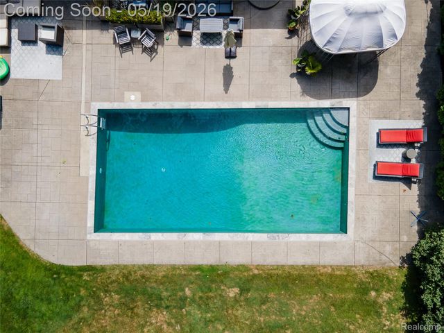 3952 Cottontail Lane, Bloomfield Hills, MI 48301