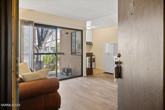 2700 Plumas Street APT 208, Reno, NV 89509