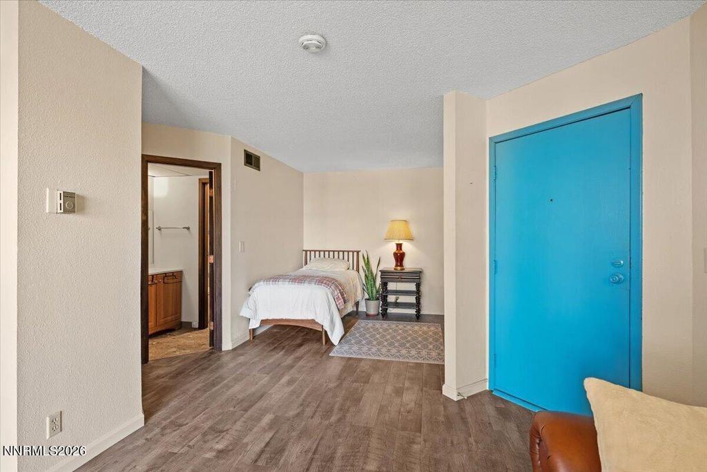 Image 11 of property listing at 2700 Plumas Street APT 208, Reno, NV 89509