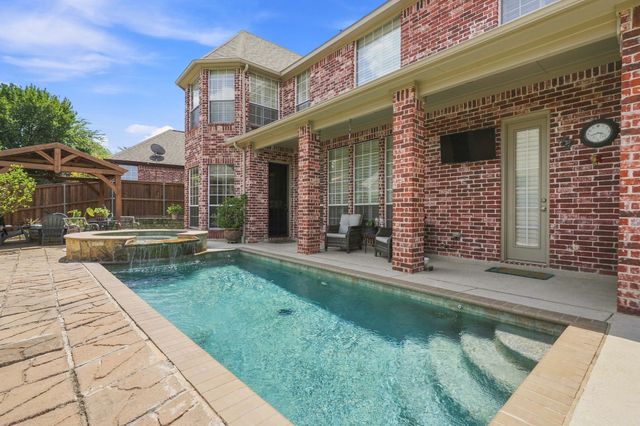 807 Stillwater Court, Keller, TX 76248