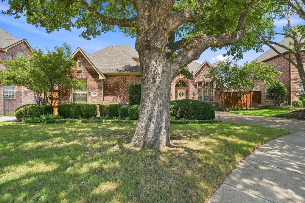 807 Stillwater Court, Keller, TX 76248