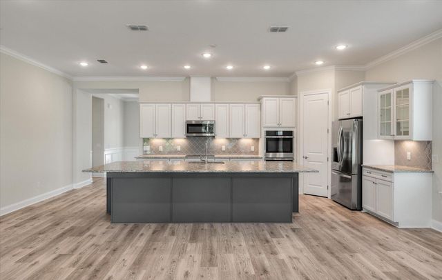 662 Marsh Cove Circle, Summerville, SC 29486
