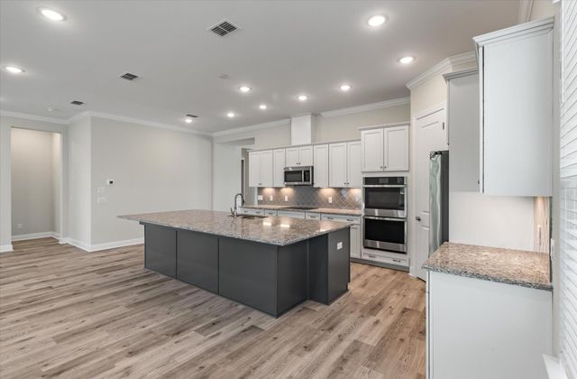 662 Marsh Cove Circle, Summerville, SC 29486