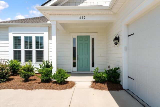 662 Marsh Cove Circle, Summerville, SC 29486