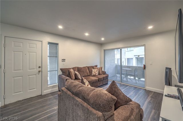 3058 Tarpon Drive 103, Las Vegas, NV 89120