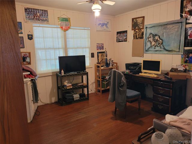 33 Nassau Boulevard, West Hempstead, NY 11552