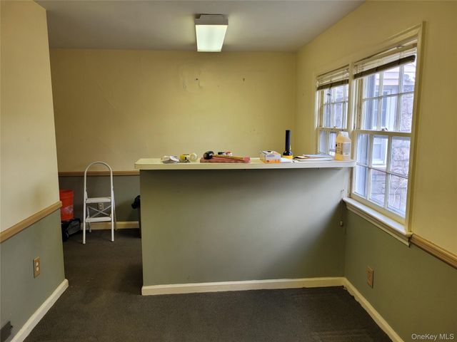 33 Nassau Boulevard, West Hempstead, NY 11552