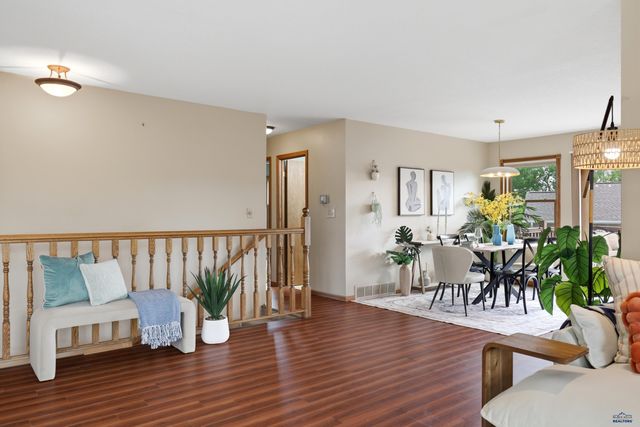 4006 MAPLE AVE, Rapid City, SD 57701