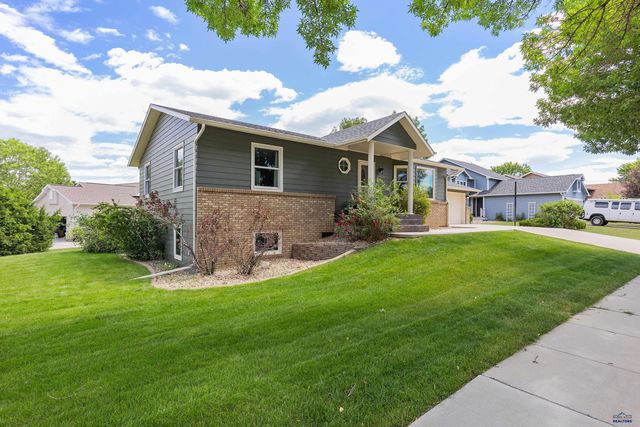 4006 MAPLE AVE, Rapid City, SD 57701