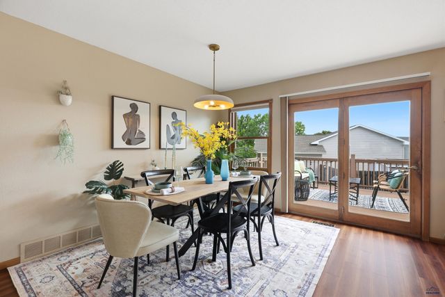 4006 MAPLE AVE, Rapid City, SD 57701
