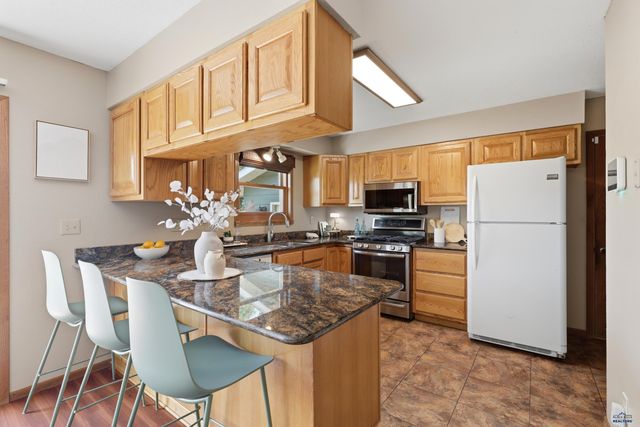 4006 MAPLE AVE, Rapid City, SD 57701