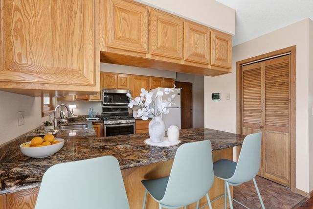 4006 MAPLE AVE, Rapid City, SD 57701