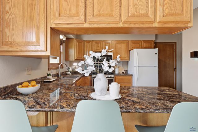4006 MAPLE AVE, Rapid City, SD 57701