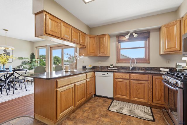 4006 MAPLE AVE, Rapid City, SD 57701