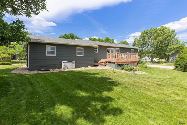 4006 MAPLE AVE, Rapid City, SD 57701