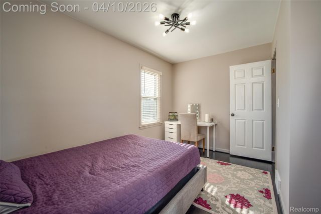 9614 Shadyside Street, Livonia, MI 48150