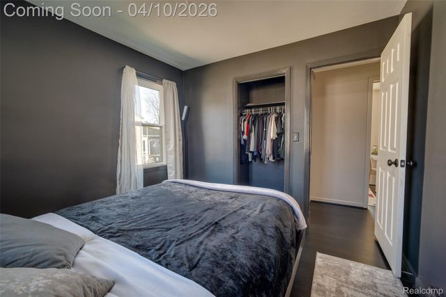 9614 Shadyside Street, Livonia, MI 48150