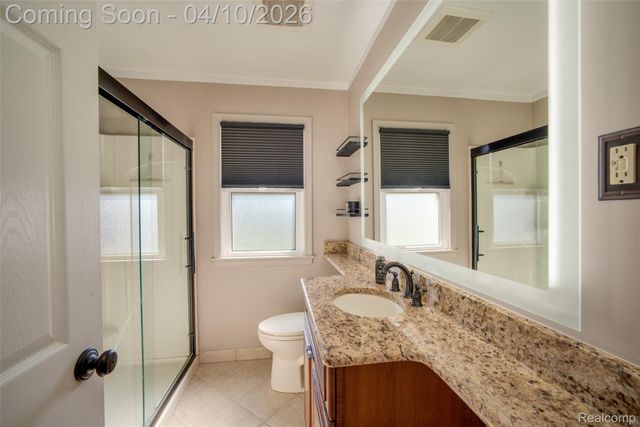 9614 Shadyside Street, Livonia, MI 48150