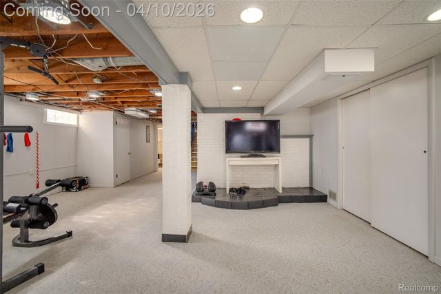 9614 Shadyside Street, Livonia, MI 48150