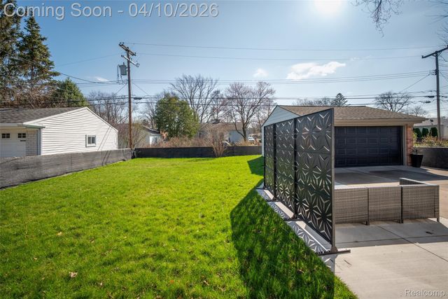 9614 Shadyside Street, Livonia, MI 48150