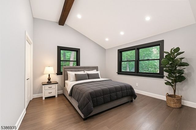 160 Grandview Ave, North Caldwell Boro, NJ 07006